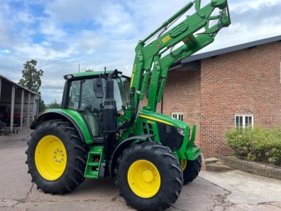 John Deere 6120M