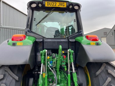 John Deere 6120M