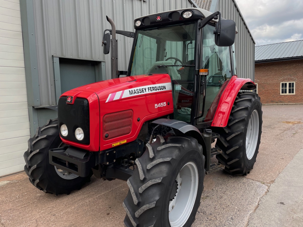 Massey Ferguson 5455
