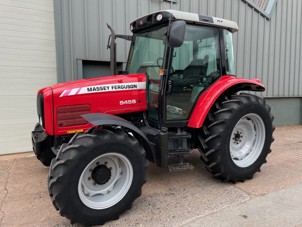 Massey Ferguson 5455