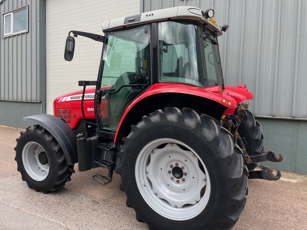 Massey Ferguson 5455