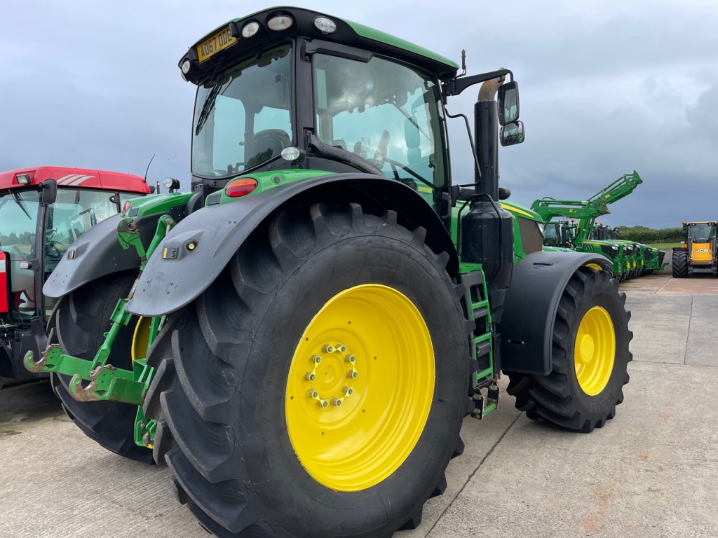 John Deere 6250R