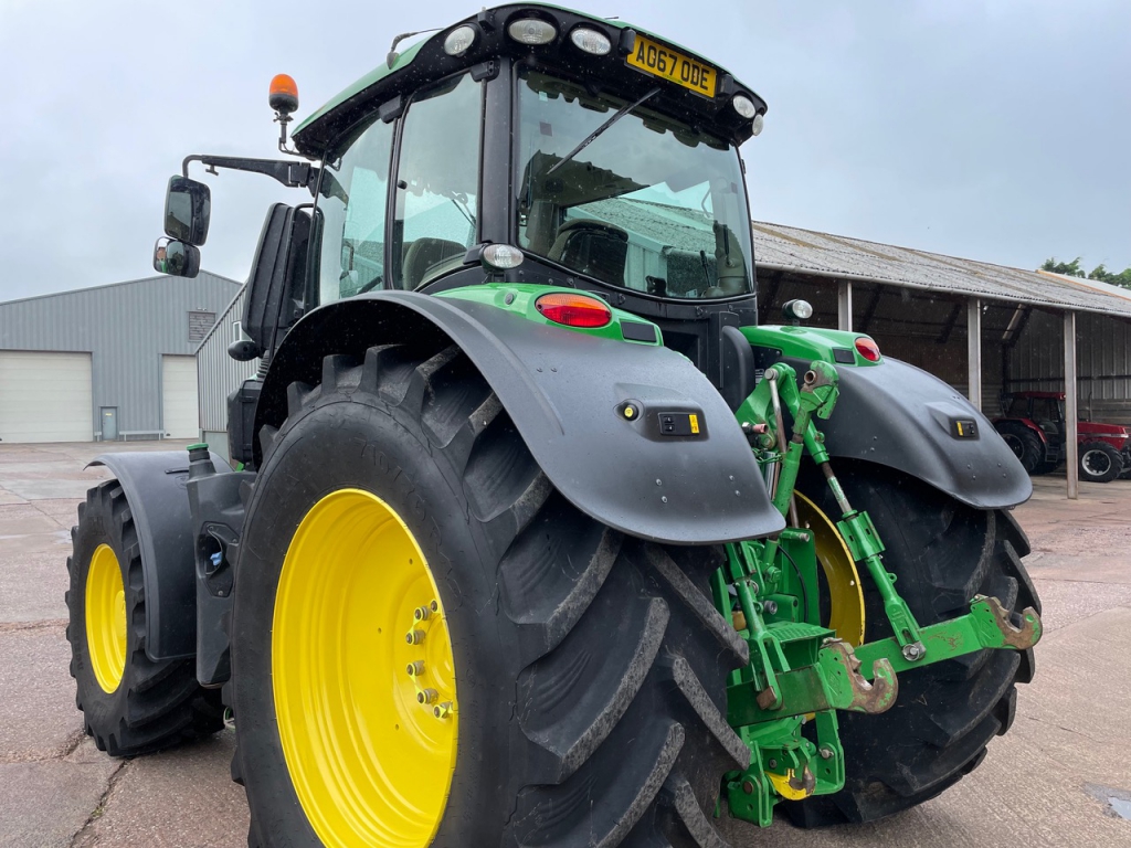 John Deere 6250R