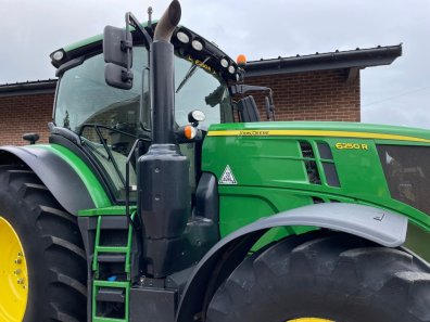 John Deere 6250R