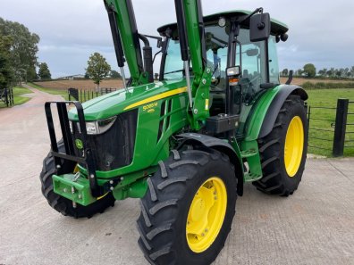 John Deere 5085 M