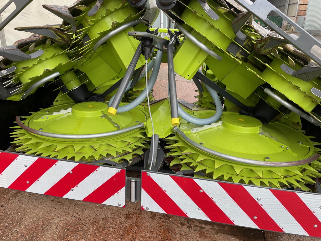Claas Orbis 600 SD 8 row maize header