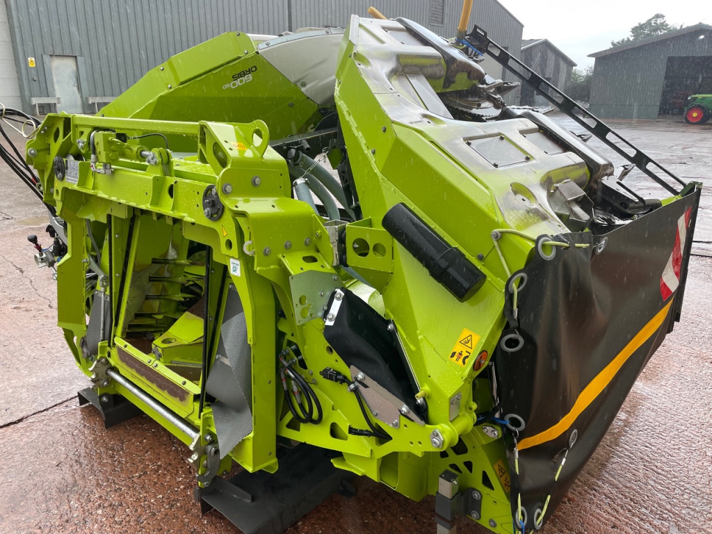 Claas Orbis 600 SD 8 row maize header