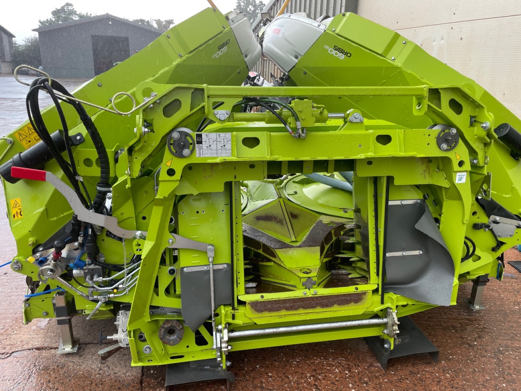 Claas Orbis 600 SD 8 row maize header