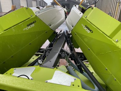 Claas Orbis 600 SD 8 row maize header