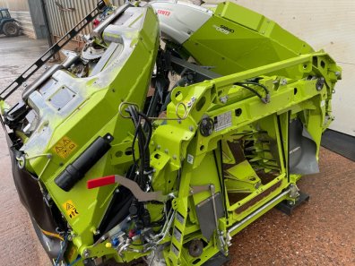 Claas Orbis 600 SD 8 row maize header
