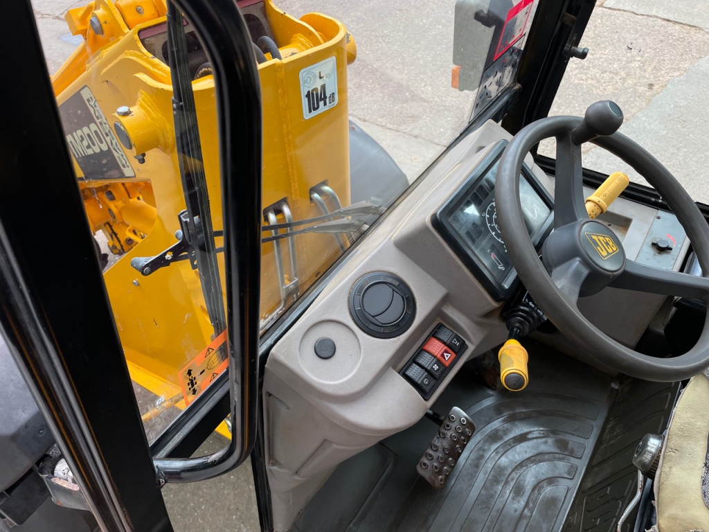 JCB TM200