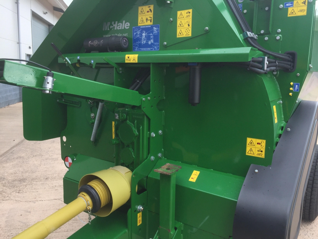 McHale C460 trailed straw chopper and silage feeder