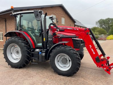 Massey Ferguson 5711M