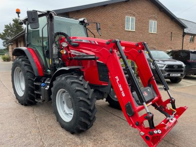 Massey Ferguson 5711M
