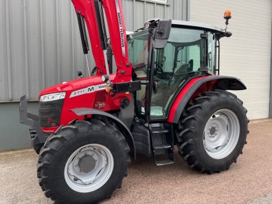 Massey Ferguson 5711M