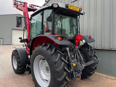 Massey Ferguson 5711M