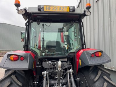 Massey Ferguson 5711M