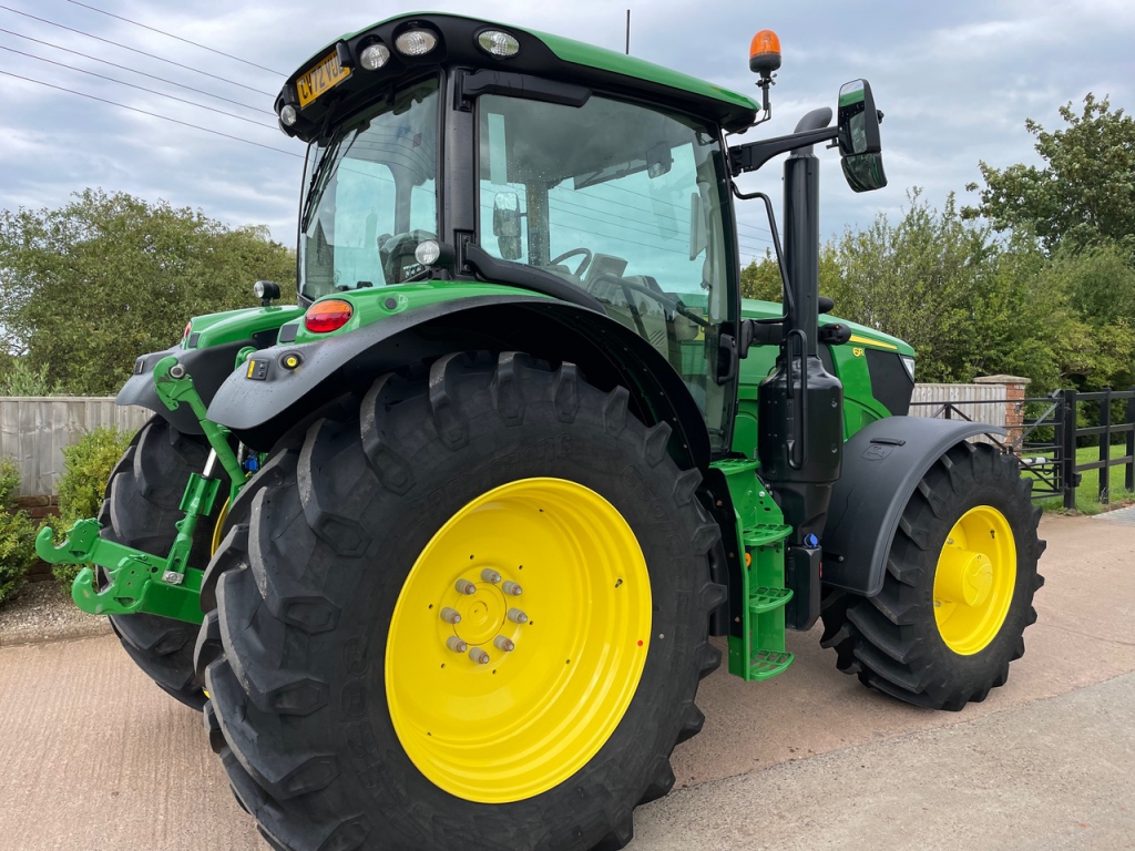 John Deere 6R 145