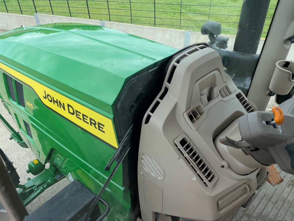 John Deere 6R 145