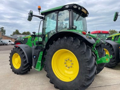 John Deere 6R 145
