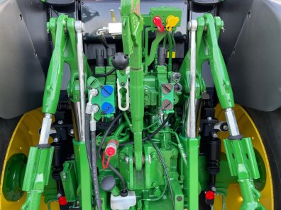 John Deere 6155M