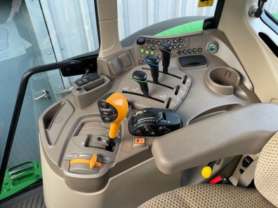 John Deere 6155M