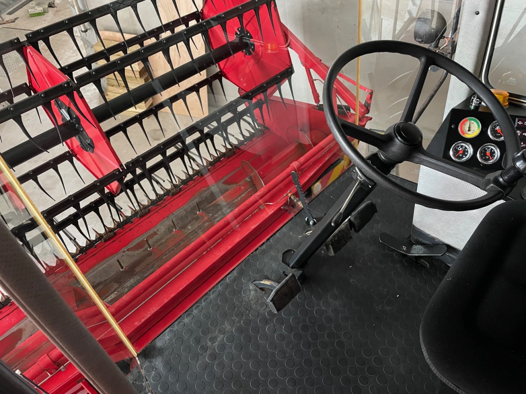 Massey Ferguson 22 Special combine