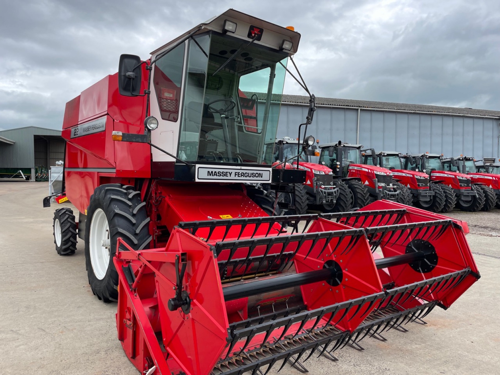 Massey Ferguson 22 Special combine