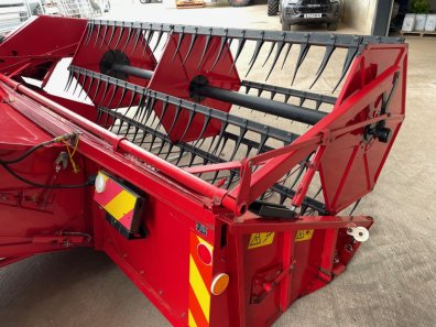 Massey Ferguson 22 Special combine