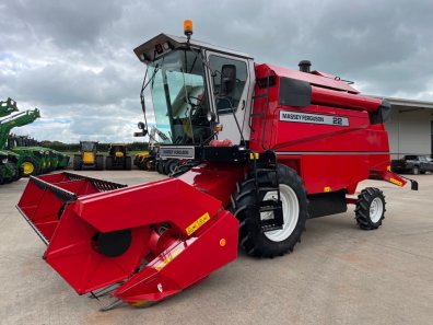 Massey Ferguson 22 Special combine