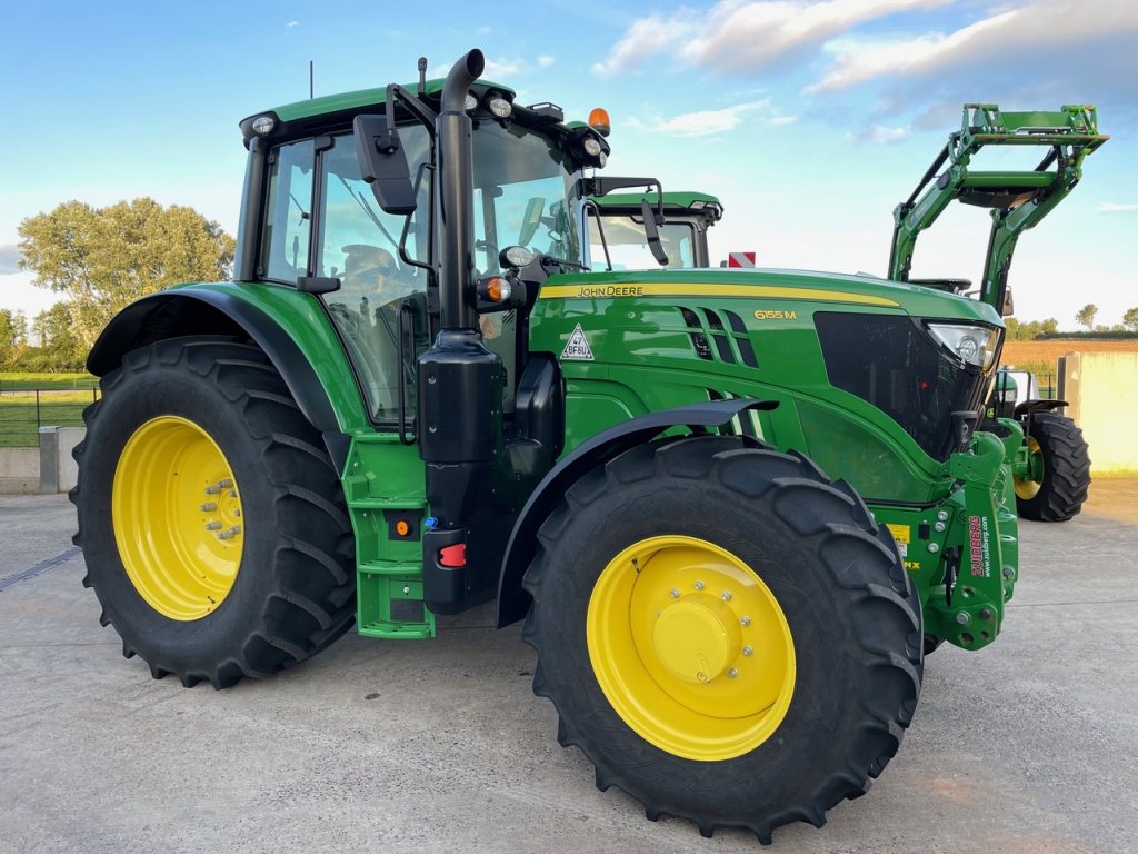 John Deere 6155M