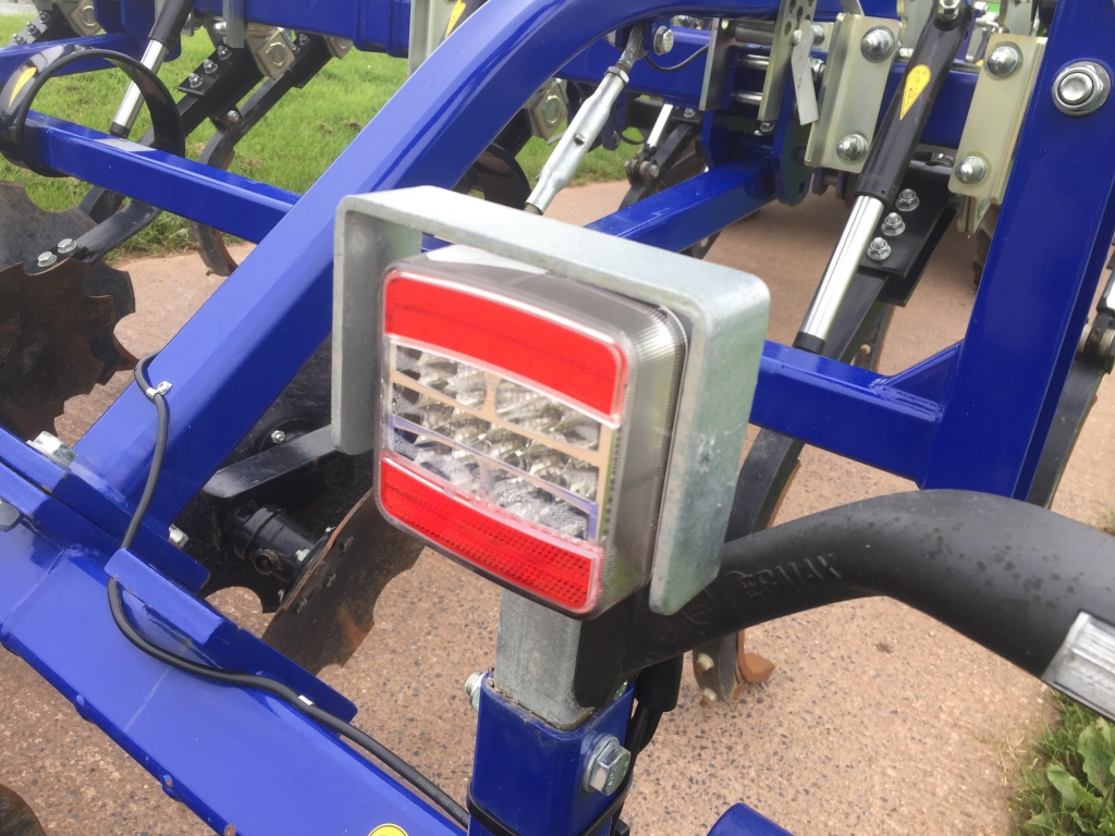 Trimax 300 cultivator