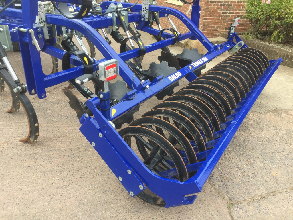 Trimax 300 cultivator