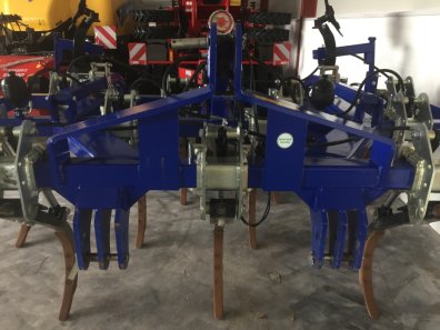 Trimax 300 cultivator