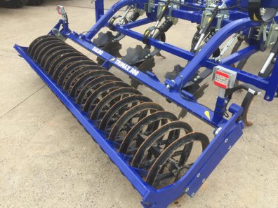 Trimax 300 cultivator