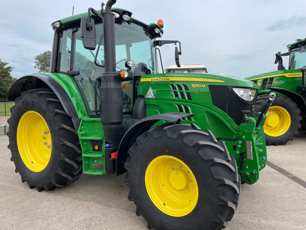 John Deere 6130M