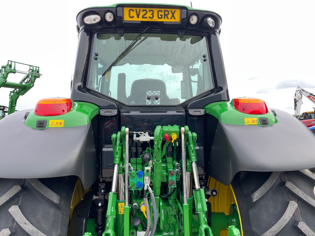 John Deere 6130M
