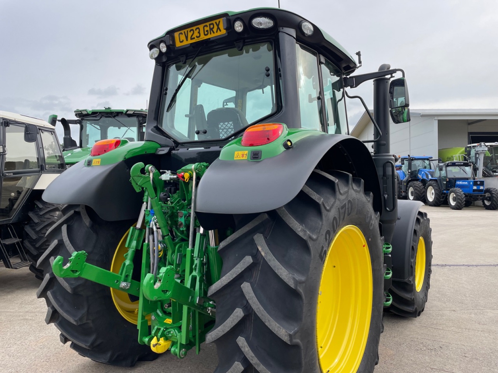 John Deere 6130M