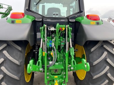 John Deere 6130M