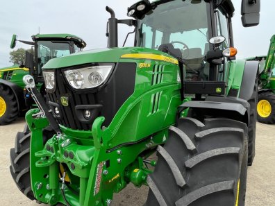 John Deere 6130M