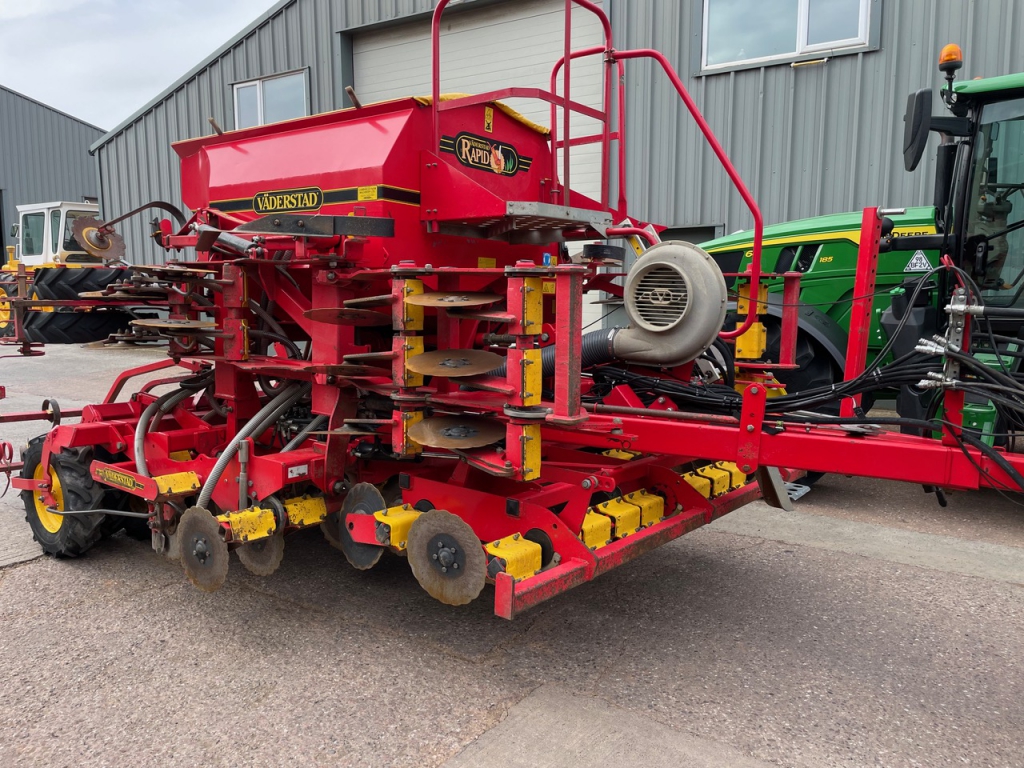 Vaderstad Rapid A400S 4 Metre drill