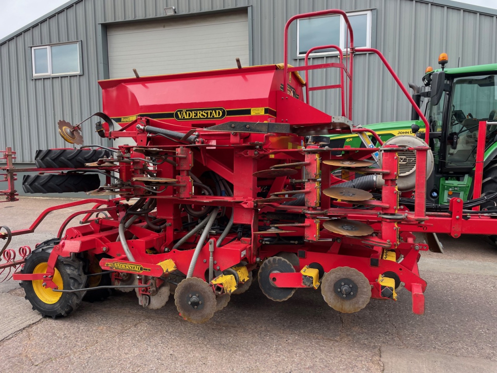 Vaderstad Rapid A400S 4 Metre drill