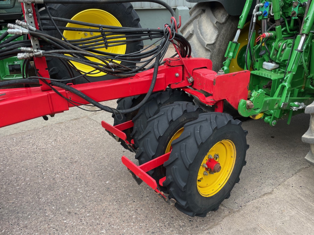Vaderstad Rapid A400S 4 Metre drill