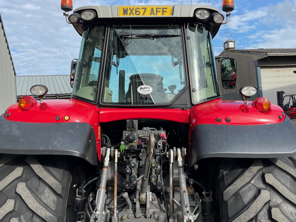 Massey Ferguson 6718S Exclusive