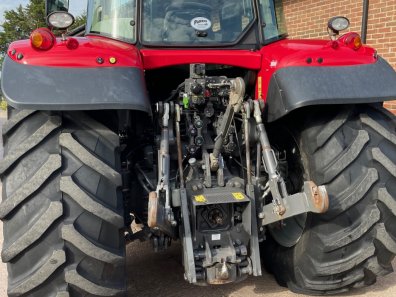 Massey Ferguson 6718S Exclusive