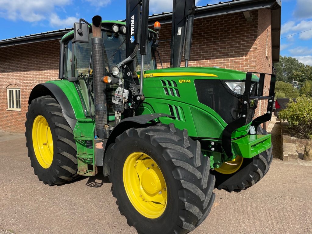 John Deere 6150M