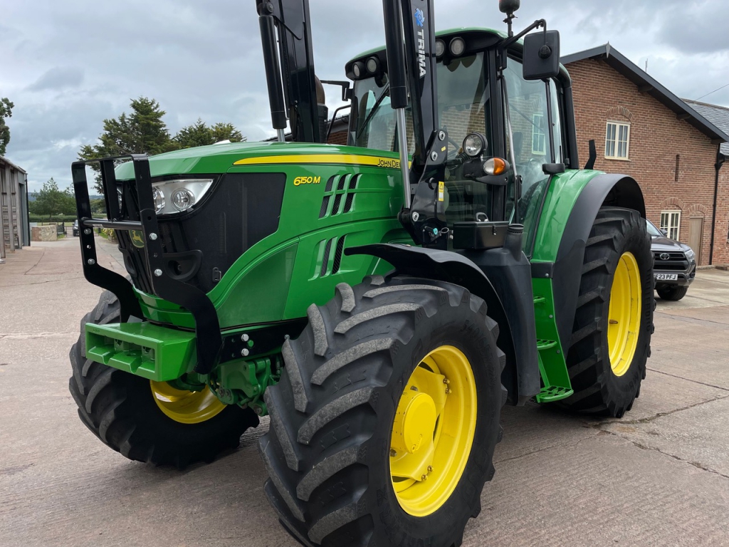 John Deere 6150M