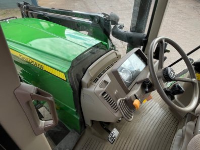 John Deere 6150M