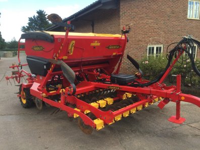 Vaderstad Rapid 300s drill
