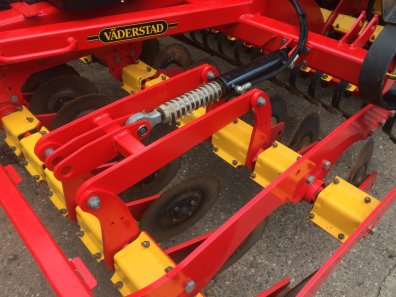 Vaderstad Rapid 300s drill